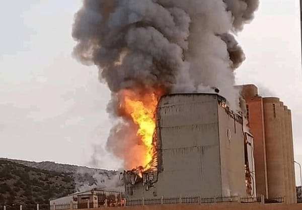 Incendies en Algérie : La minoterie de Batna prend feu